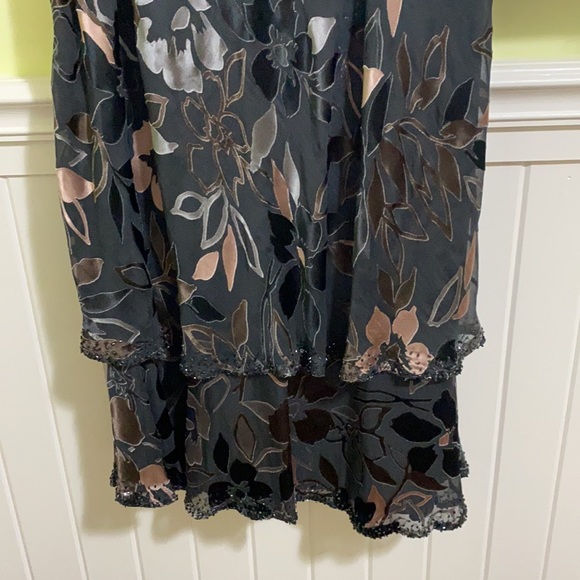 Mother of the Groom dress - Picture 3 of 4